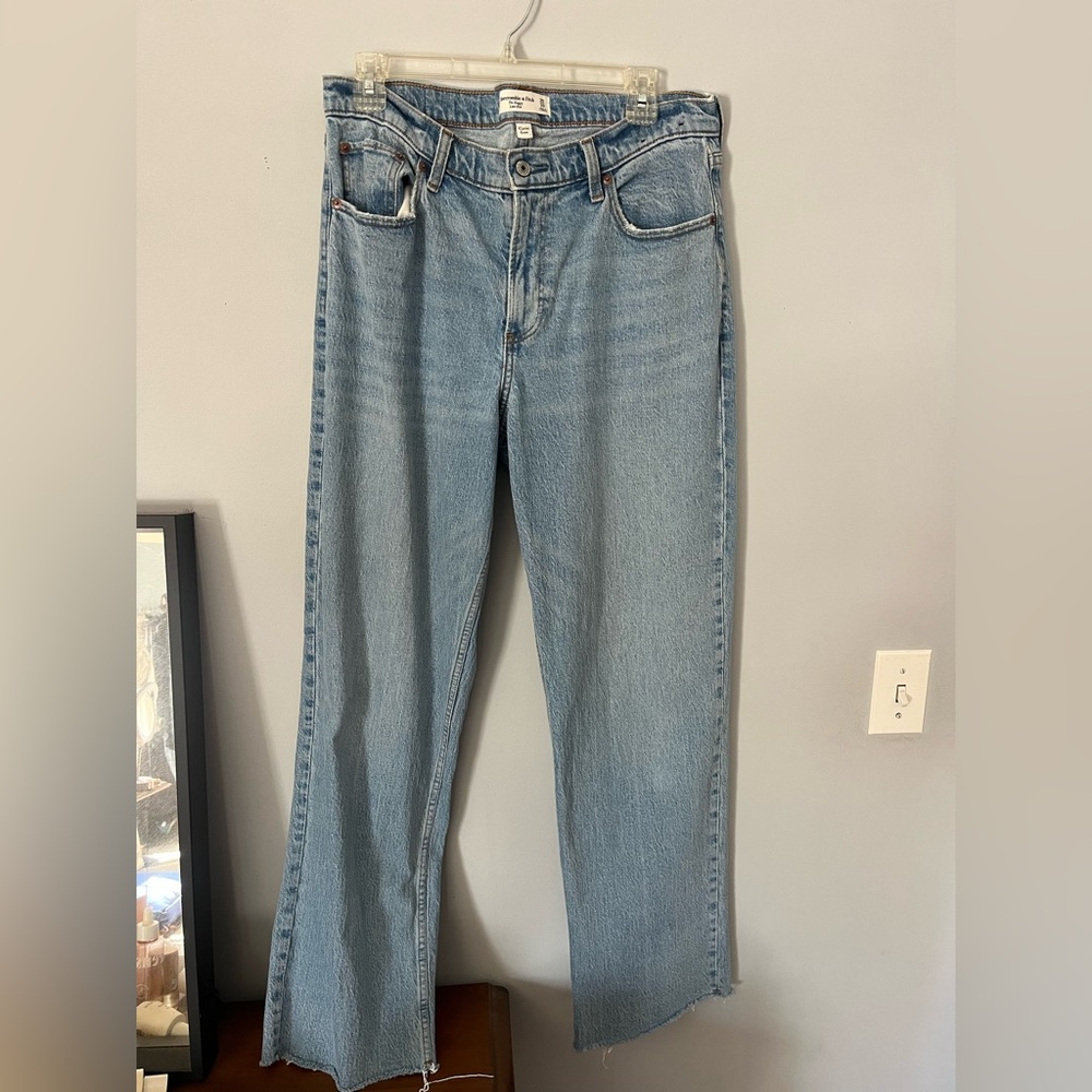 Abercrombie low rise baggy Women's Jeans